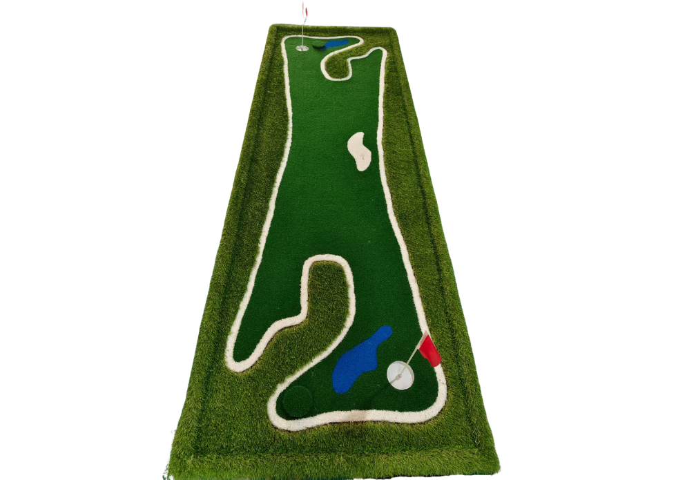 Indoor Mini Putting Green – Portable Golf Practice Mat with Flags & Cups