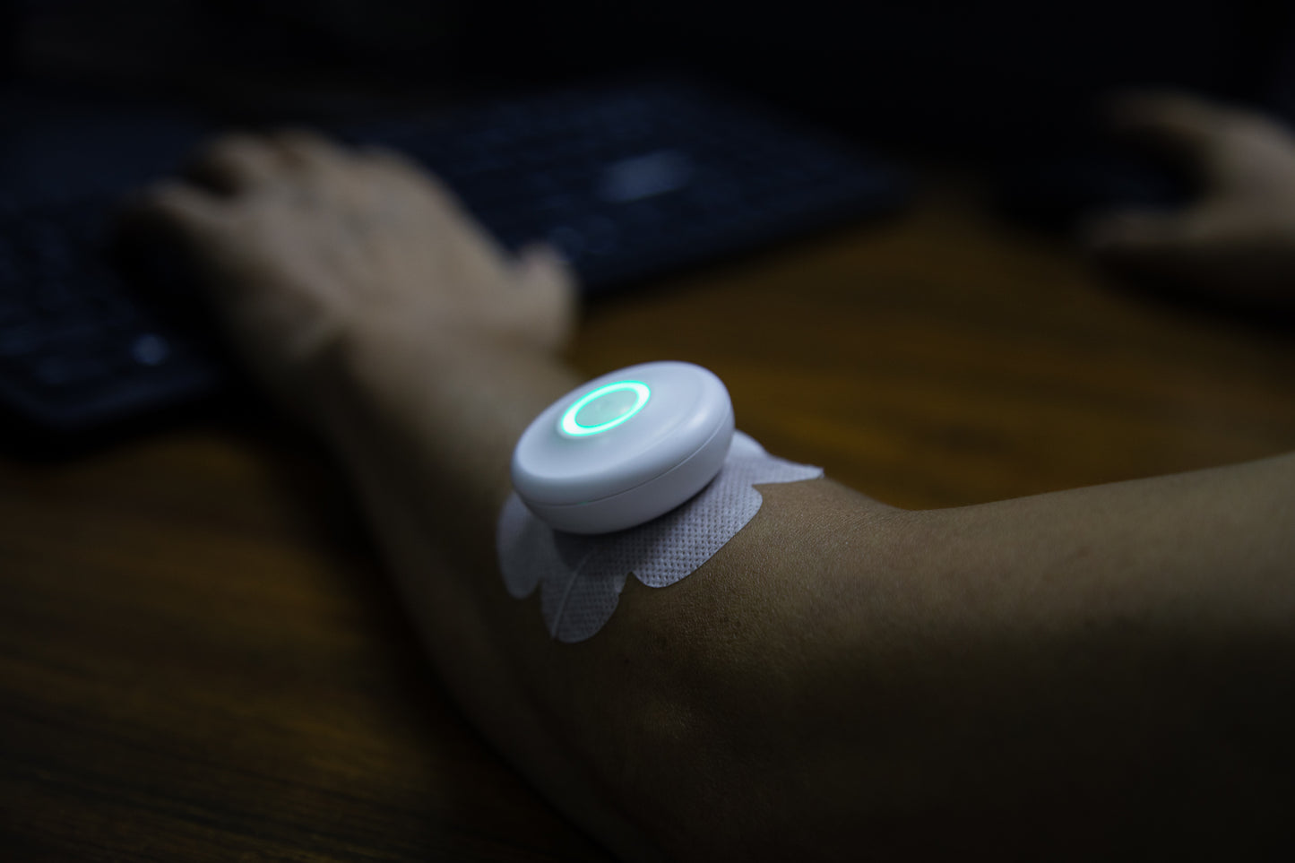 FlowStick Electronic Moxibustion Wearable Herbal Heat Patch – Portable | Wireless | Targeted Relief